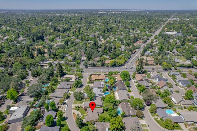 812 Columbia Dr, Sacramento, CA 95864