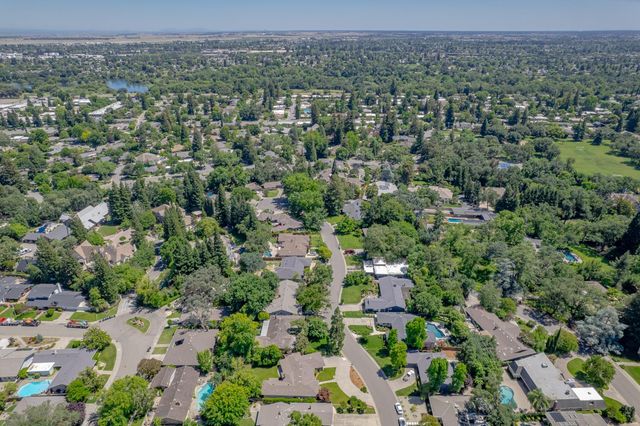 812 Columbia Dr, Sacramento, CA 95864