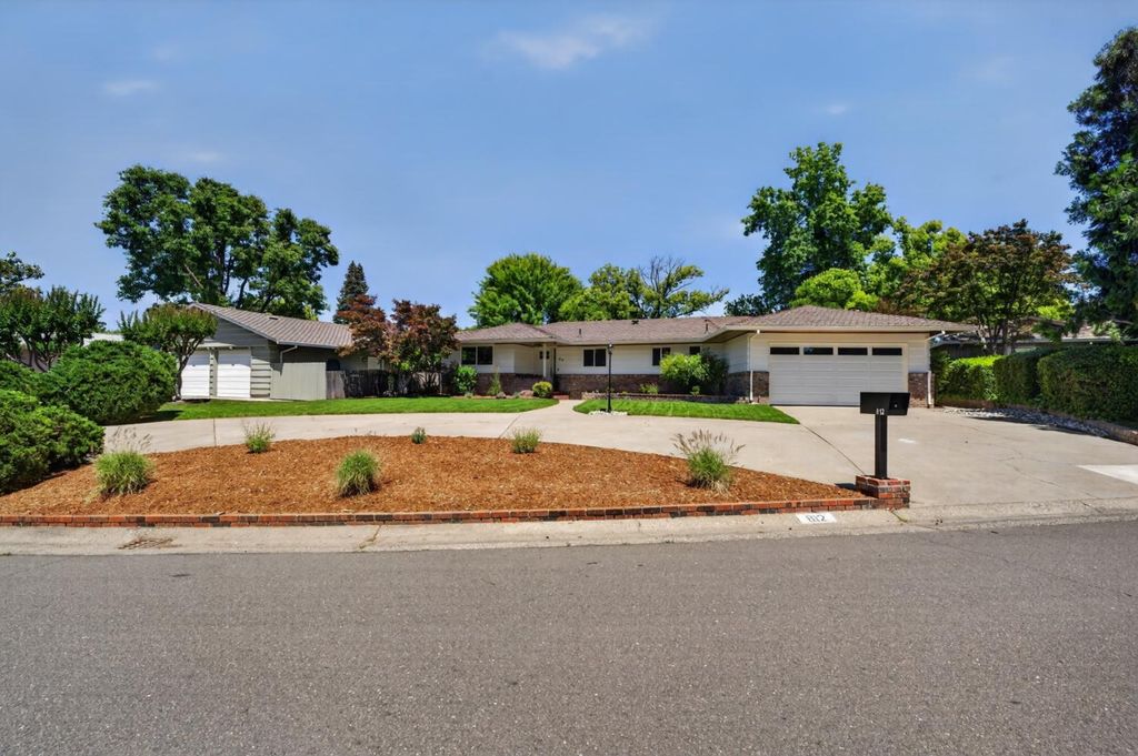 812 Columbia Dr, Sacramento, CA 95864