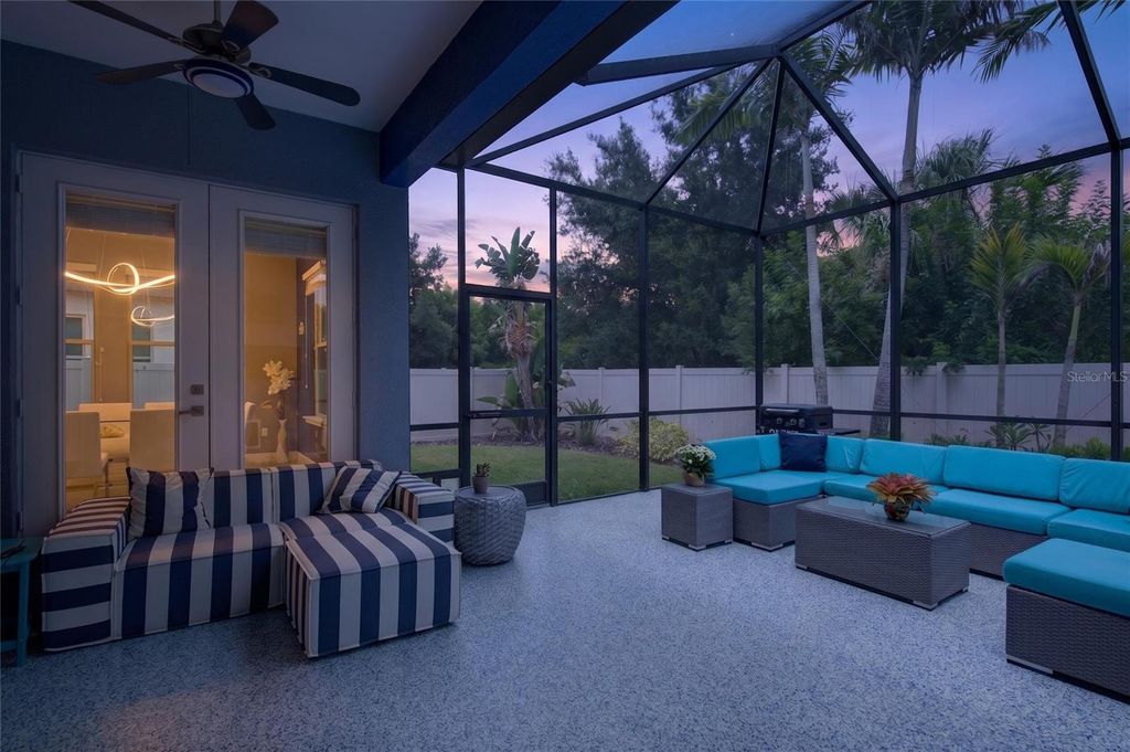 Image 33 of property listing at 735 116TH COURT NE, Bradenton, FL 34212