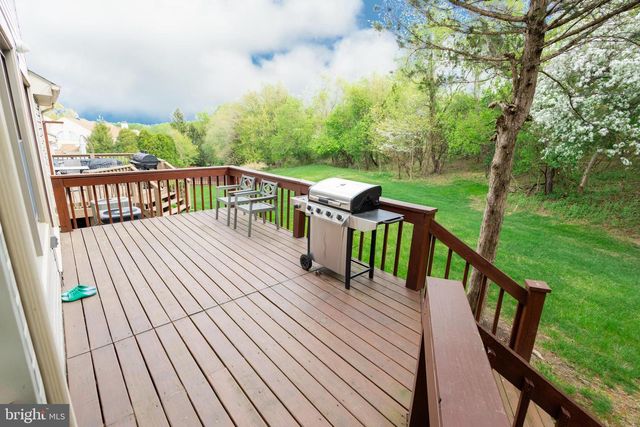 6 BELLWOOD DR, Feasterville Trevose, PA 19053