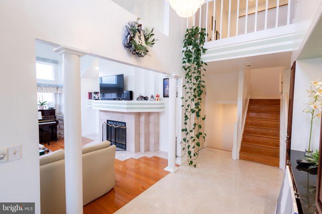 6 BELLWOOD DR, Feasterville Trevose, PA 19053