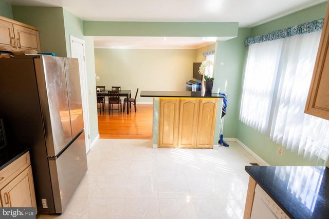 6 BELLWOOD DR, Feasterville Trevose, PA 19053