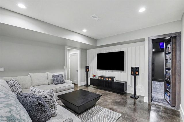3401 NE 102nd Terrace, Kansas City, MO 64155