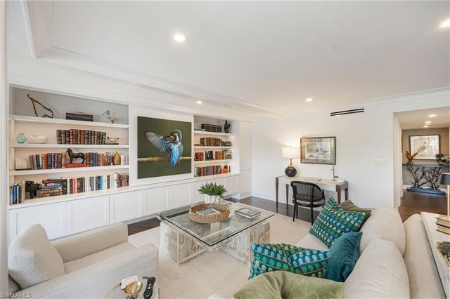 102 Tall Pine LN 3106, Naples, FL 34105
