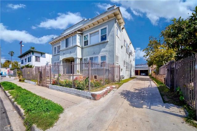 1308 S Van Ness Avenue, Los Angeles, CA 90019