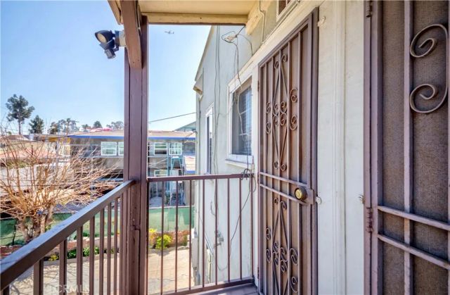 1308 S Van Ness Avenue, Los Angeles, CA 90019