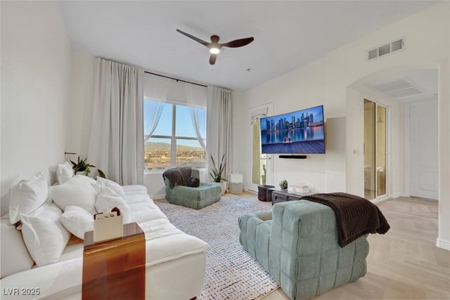 68 East Serene Avenue 308, Las Vegas, NV 89123