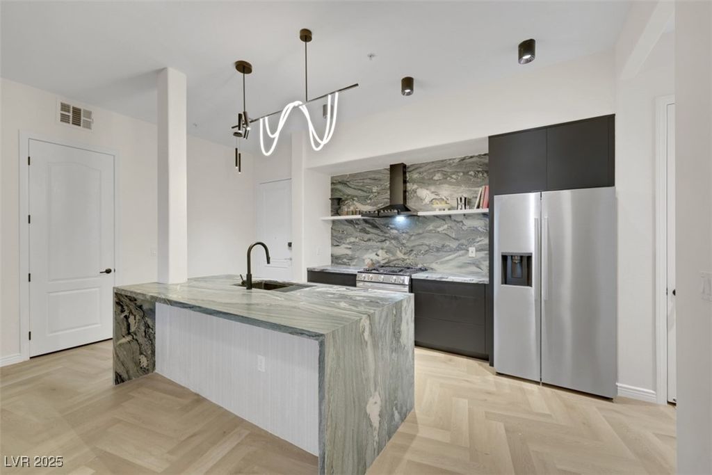 68 East Serene Avenue 308, Las Vegas, NV 89123