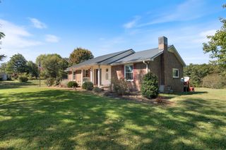 10779 N Tidwell Rd, Bon Aqua, TN 37025