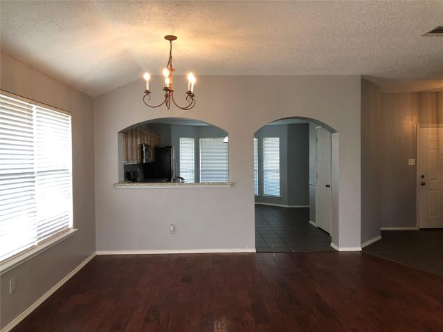 1016 Chesterfield Drive, Murphy, TX 75094