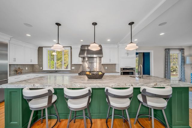 18 Ocean Ave, Newburyport, MA 01950