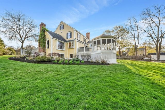 18 Ocean Ave, Newburyport, MA 01950