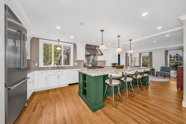 18 Ocean Ave, Newburyport, MA 01950