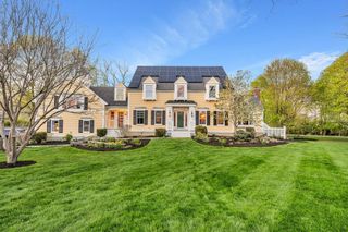 18 Ocean Ave, Newburyport, MA 01950