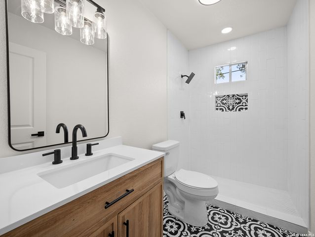 1223 W Mally, San Antonio, TX 78224