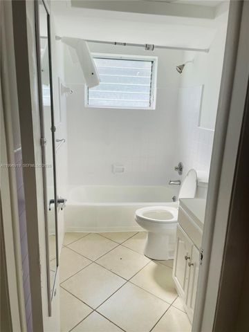 11945 NE 19th Dr 1, North Miami, FL 33181