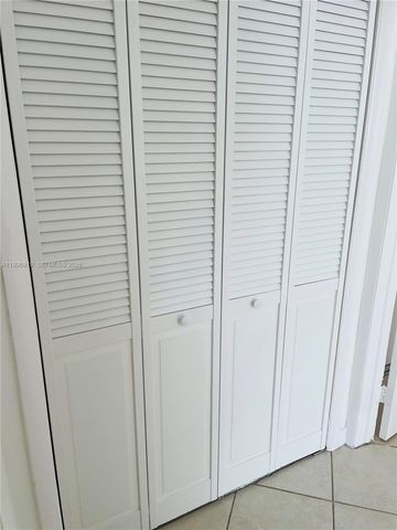 11945 NE 19th Dr 1, North Miami, FL 33181