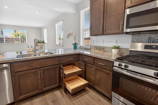 3401 Foothill Pine Ct, Folsom, CA 95630