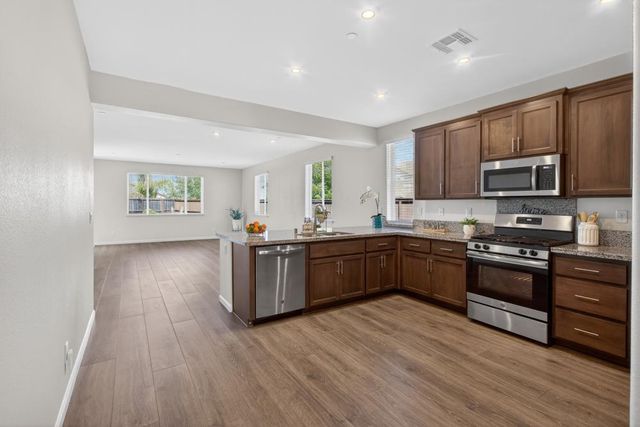 3401 Foothill Pine Ct, Folsom, CA 95630