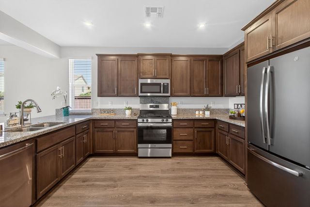 3401 Foothill Pine Ct, Folsom, CA 95630