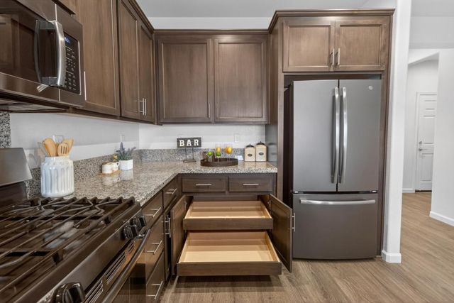 3401 Foothill Pine Ct, Folsom, CA 95630