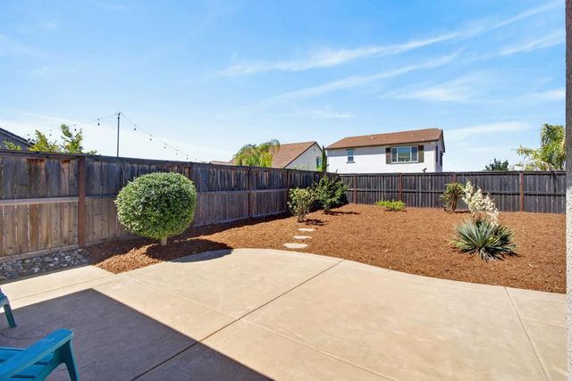 3401 Foothill Pine Ct, Folsom, CA 95630