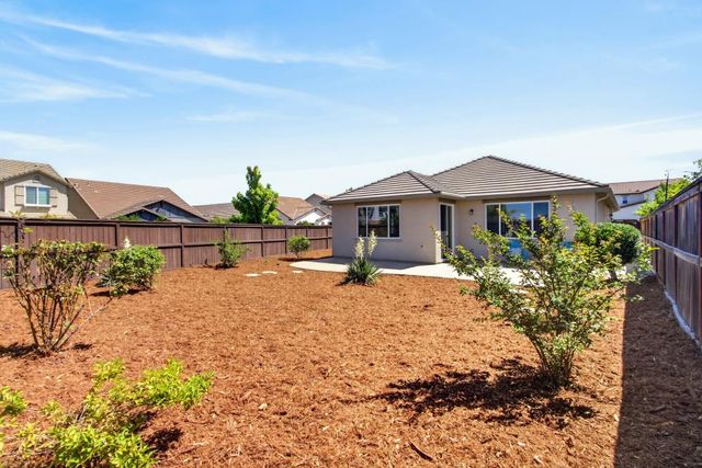 3401 Foothill Pine Ct, Folsom, CA 95630