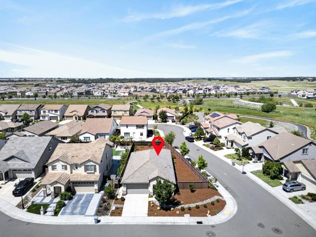 3401 Foothill Pine Ct, Folsom, CA 95630