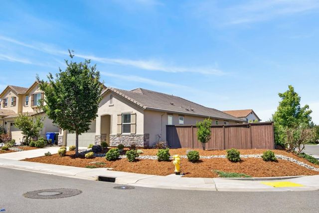 3401 Foothill Pine Ct, Folsom, CA 95630