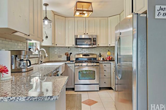 38154 N IL Route 59, Lake Villa, IL 60046