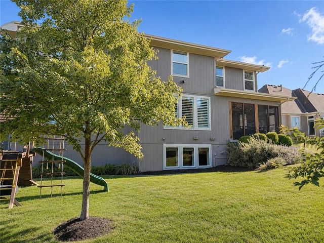25205 W 97th Place, Lenexa, KS 66227