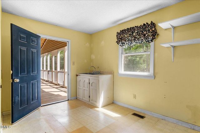 204 Raindrop Court, Raleigh, NC 27615