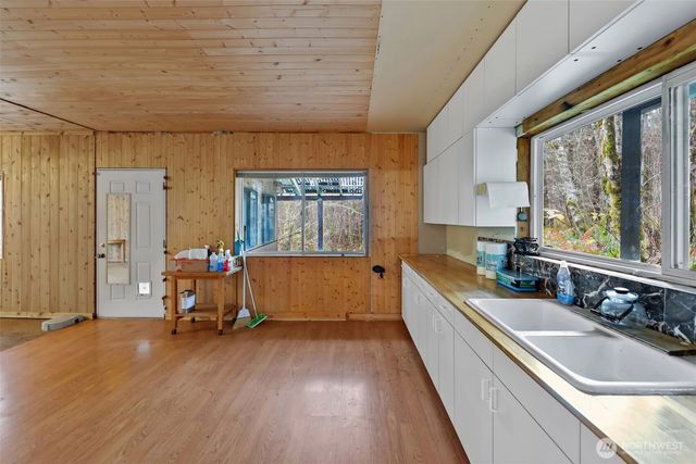 15411 Alder Mashell Road E, Eatonville, WA 98328