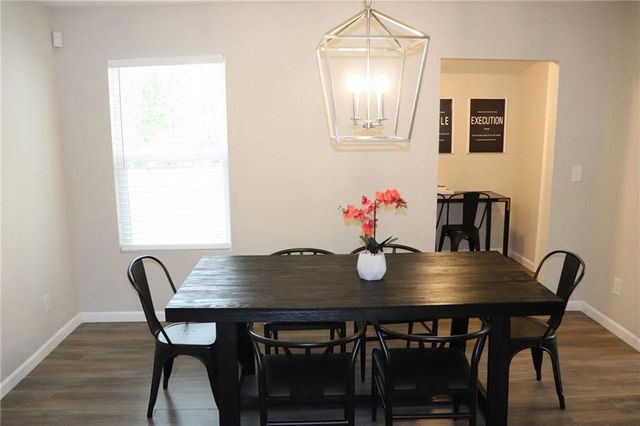 1371 Shoreham Drive, Atlanta, GA 30349