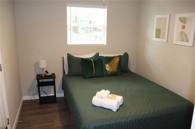 1371 Shoreham Drive, Atlanta, GA 30349