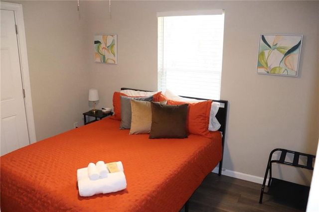 1371 Shoreham Drive, Atlanta, GA 30349