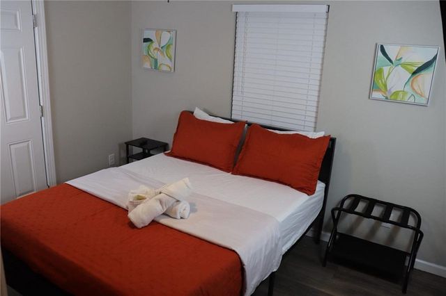 1371 Shoreham Drive, Atlanta, GA 30349