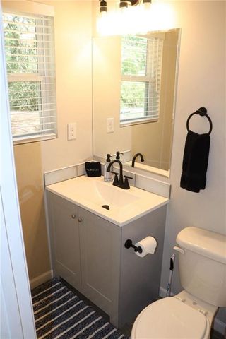 1371 Shoreham Drive, Atlanta, GA 30349