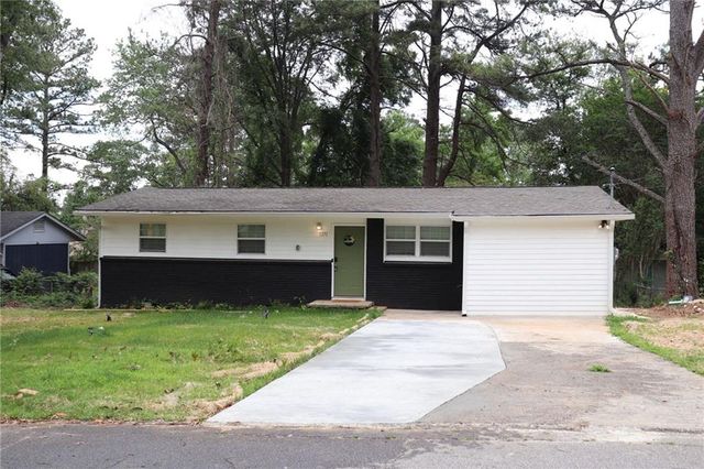 1371 Shoreham Drive, Atlanta, GA 30349