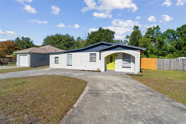 4220 E POWHATAN AVENUE, Tampa, FL 33610