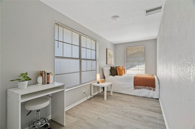 4220 E POWHATAN AVENUE, Tampa, FL 33610