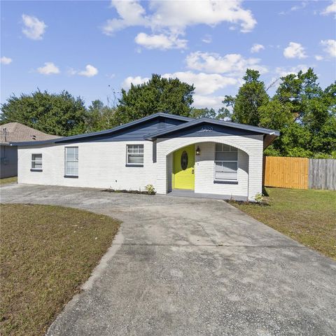 4220 E POWHATAN AVENUE, Tampa, FL 33610