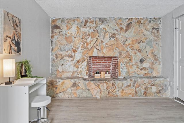 4220 E POWHATAN AVENUE, Tampa, FL 33610