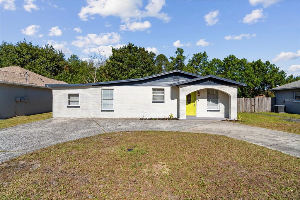 4220 E POWHATAN AVENUE, Tampa, FL 33610