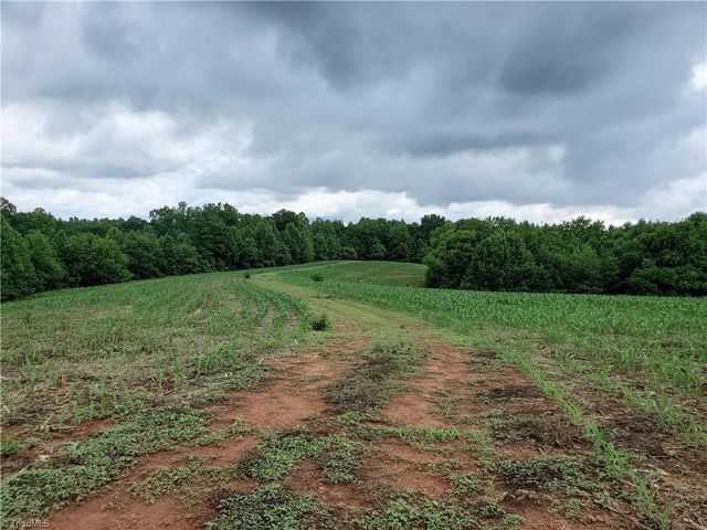 429 Harbour Lane, Dobson, NC 27017