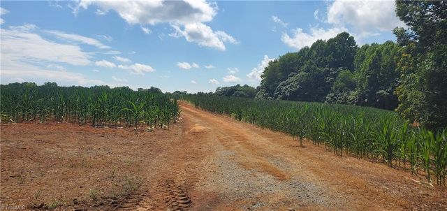 429 Harbour Lane, Dobson, NC 27017