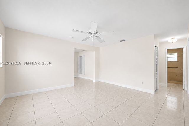 3233 SW 25th St 2, Miami, FL 33133
