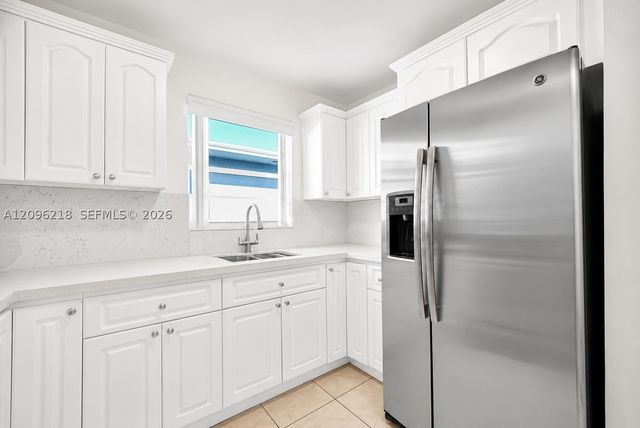 3233 SW 25th St 2, Miami, FL 33133