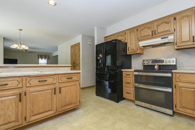 S38W34010 County Road D, Dousman, WI 53118